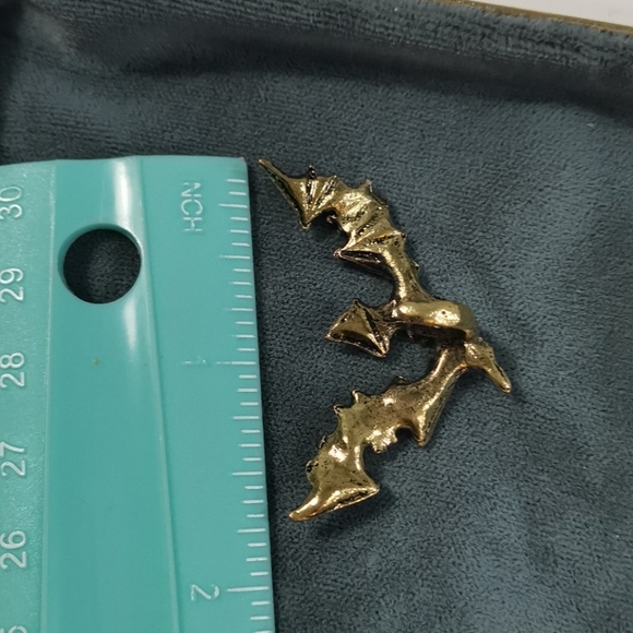 Earhook Earring - Picture 3 of 4